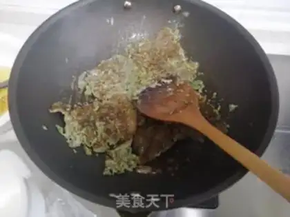 Make Fried eggs step 5