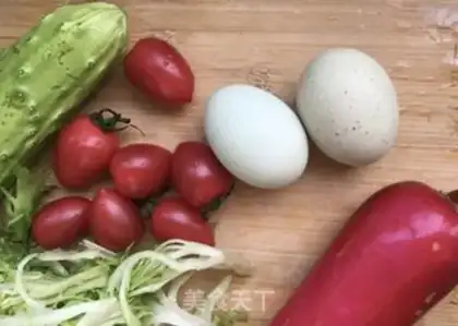 Make Egg toast salad step 0