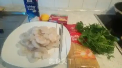 Make Cream shrimp pasta step 0