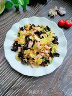 Make Shrimp fried eggs step 12