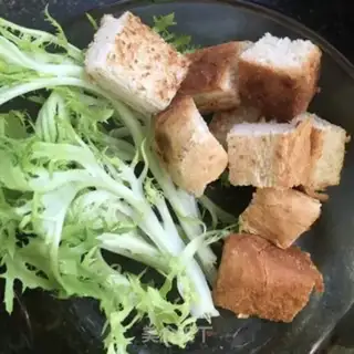 Make Egg toast salad step 5