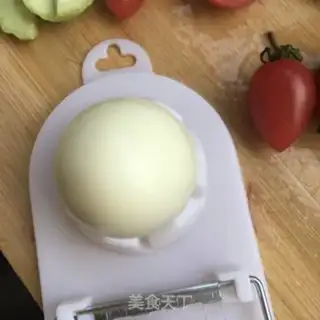 Make Egg toast salad step 7