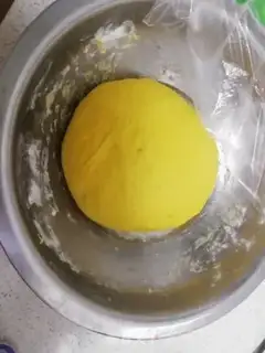 Make Pumpkin rolls step 2