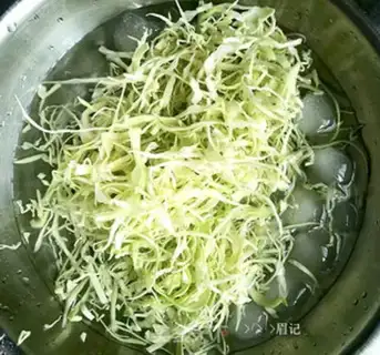 Make A cabbage salad step 4