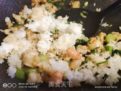 Make Shrimp rice step 3
