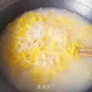 Make Beef hand and egg noodles step 10