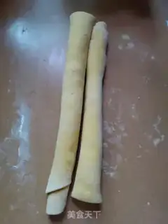 Make Cut the pumpkin buns step 6