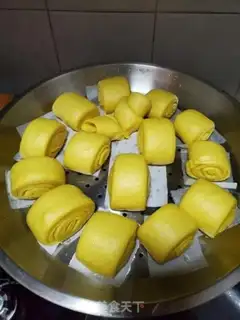 Make Cut the pumpkin buns step 10