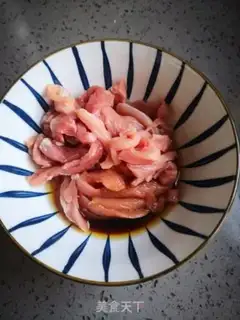 Make Spaghetti rolls step 1