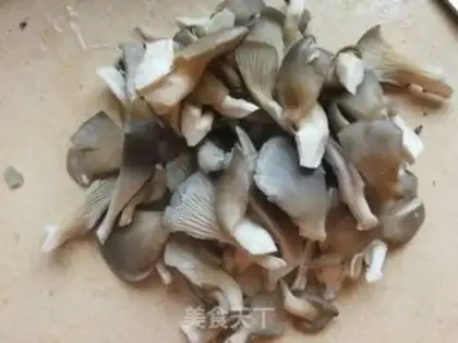 Make Dutch beans and mushrooms step 1