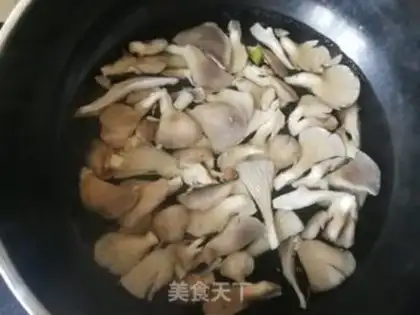 Make Dutch beans and mushrooms step 3