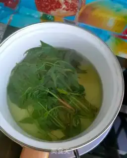 Make Spicy sesame noodles step 0