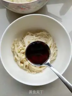 Make Spicy sesame noodles step 10