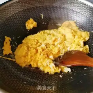 Make Peas fried eggs step 6