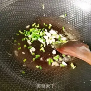 Make Peas fried eggs step 8