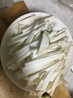 Make Lily Lotus soup step 0