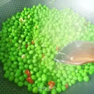Make Peas fried eggs step 10