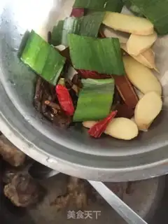 Make Potato carrots, gravy step 7