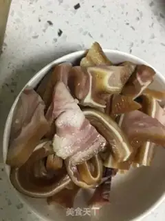 Make Powdered pig ears step 1