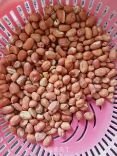 Make Peanut pig feet step 0
