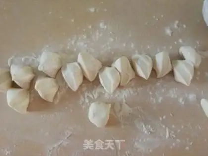 Make Lily Lotus soup step 3