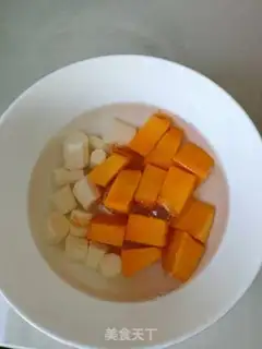Make Pumpkin porridge step 1