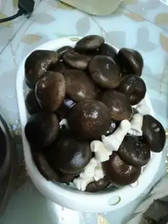 Make Homemade mushroom powder step 0