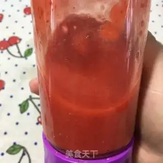 Make Strawberry juice with yogurt step 3