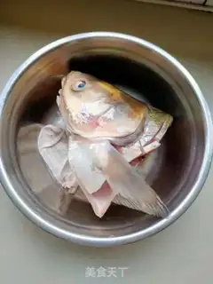Make Tomato vegetable fish head soup step 0