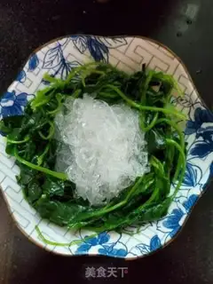 Make A spinach mix fan step 5