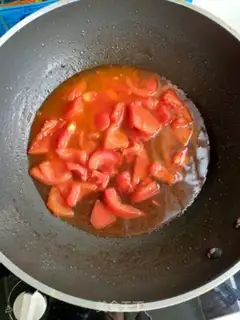 Make Tomato vegetable fish head soup step 5