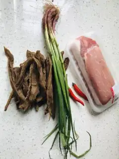 Make Rhodish and fried meat step 0