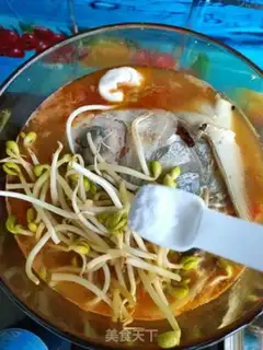 Make Tomato vegetable fish head soup step 16