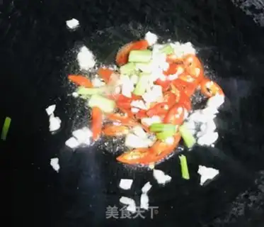 Make Rhodish and fried meat step 3