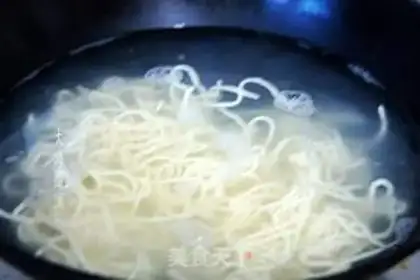 Make Hot noodles step 4