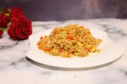 Make Carrot egg fried rice step 7