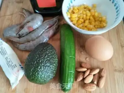 Make Cream shrimp salad step 0
