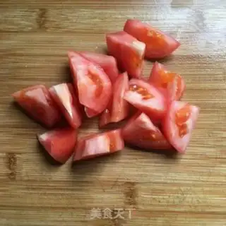Make radish tomato egg soup step 1