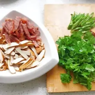 Make Sausage fried beans step 1