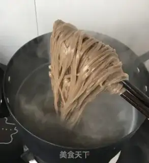 Make Hot cabbage and guacamole step 13