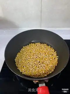 Make Caramel coconut popcorn step 2