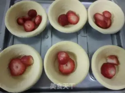 Make Strawberry balls step 3