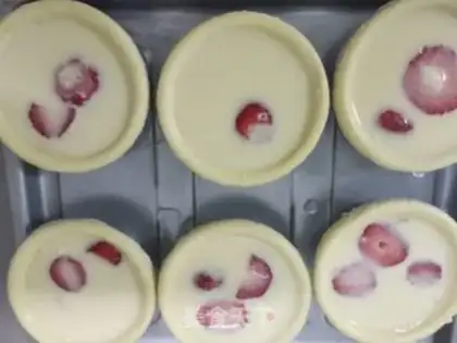 Make Strawberry balls step 8