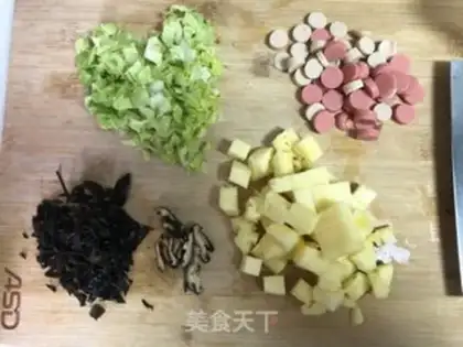 Make Pineapple rice step 0