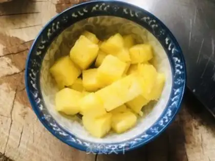 Make Pineapple step 0