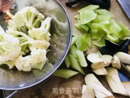 Make Dry pots and vegetables step 0