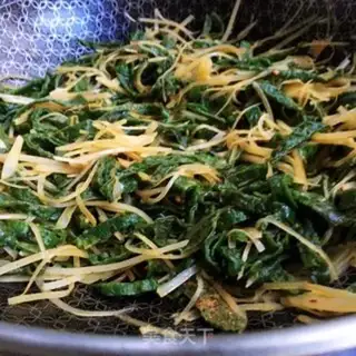 Make Ridiculous spinach step 10