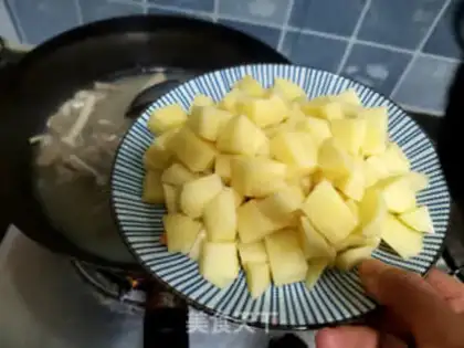 Make Tomato potato steak soup step 7