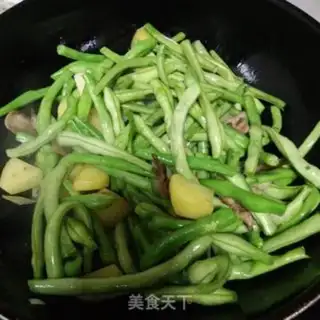Make Five flowers and potatoes and beans step 4