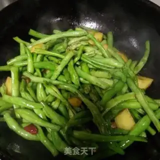 Make Five flowers and potatoes and beans step 5
